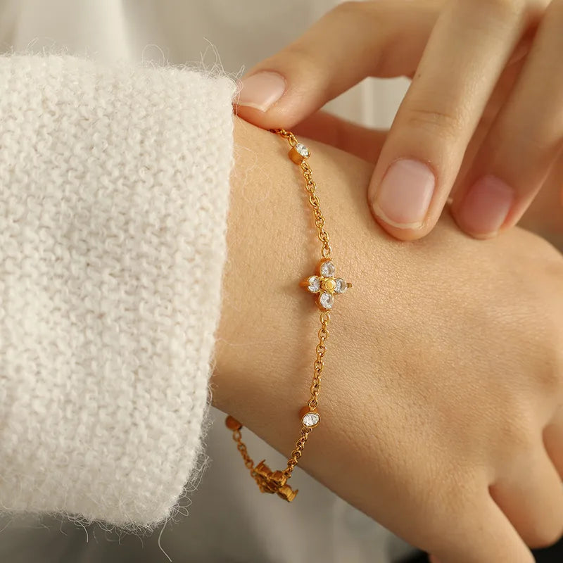 Luminous star bracelet