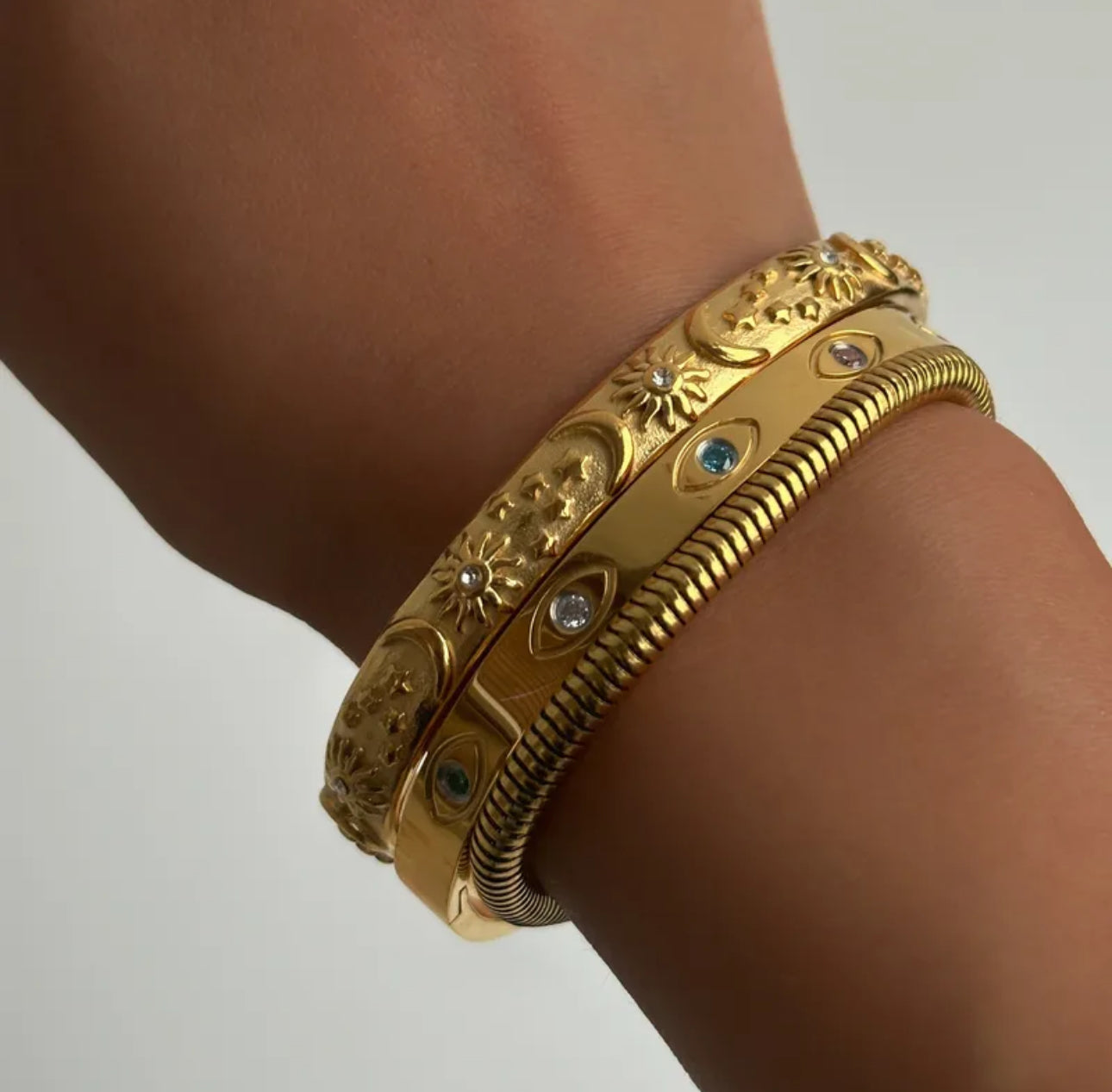 Opaline Eye Bangle