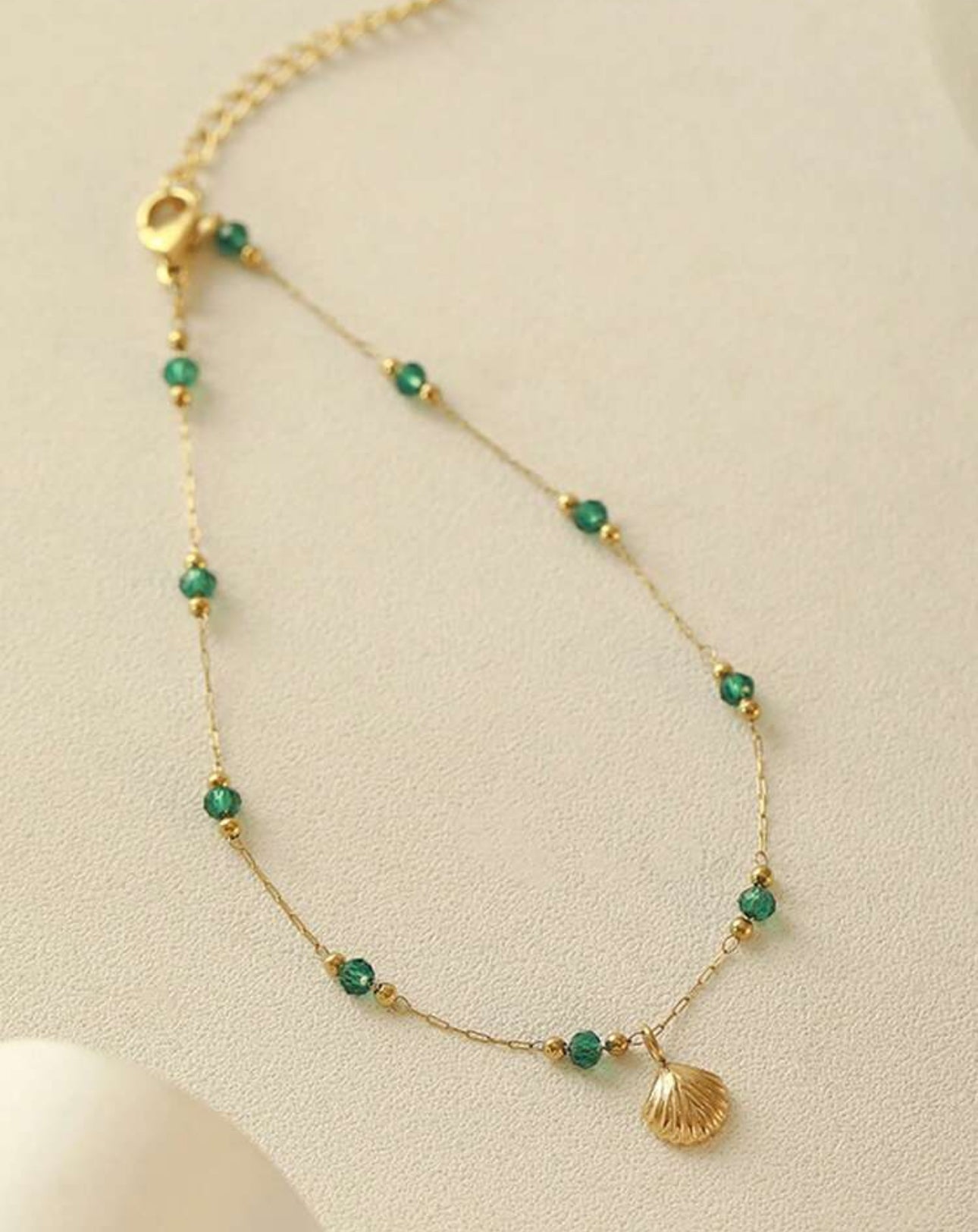 Emerald Sea Shell Charm Anklet