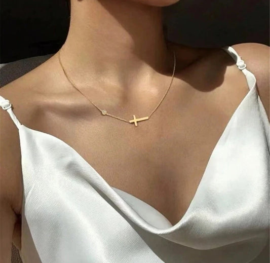 Rhinestone Cross Pendant Necklace