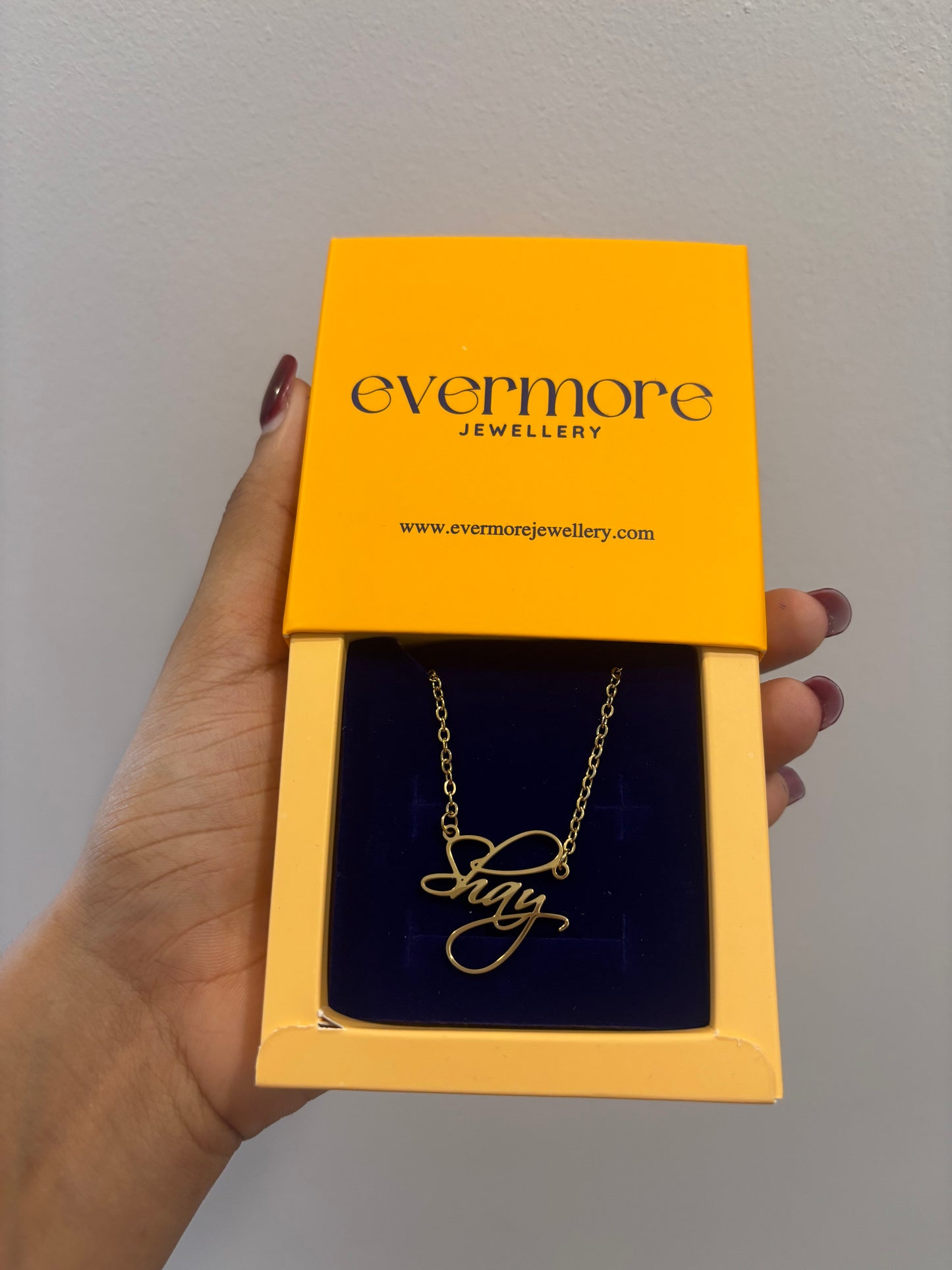 Dainty Minimalist Name Necklace