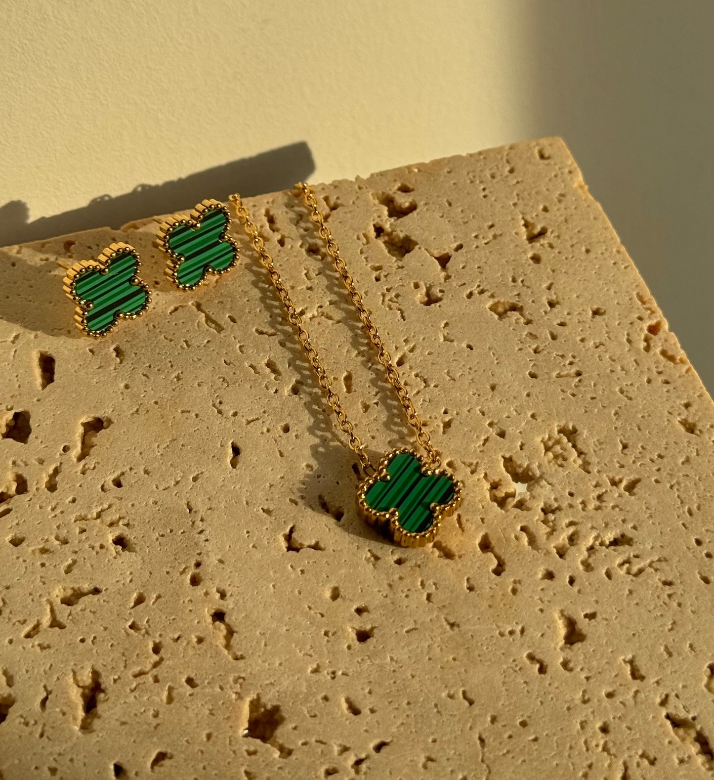 Van-Cleef Clover Necklace Set