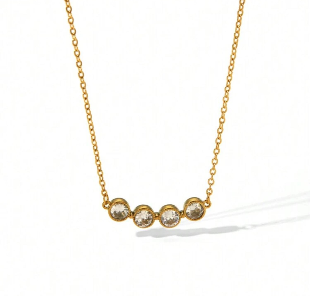 Lina Curve Necklace