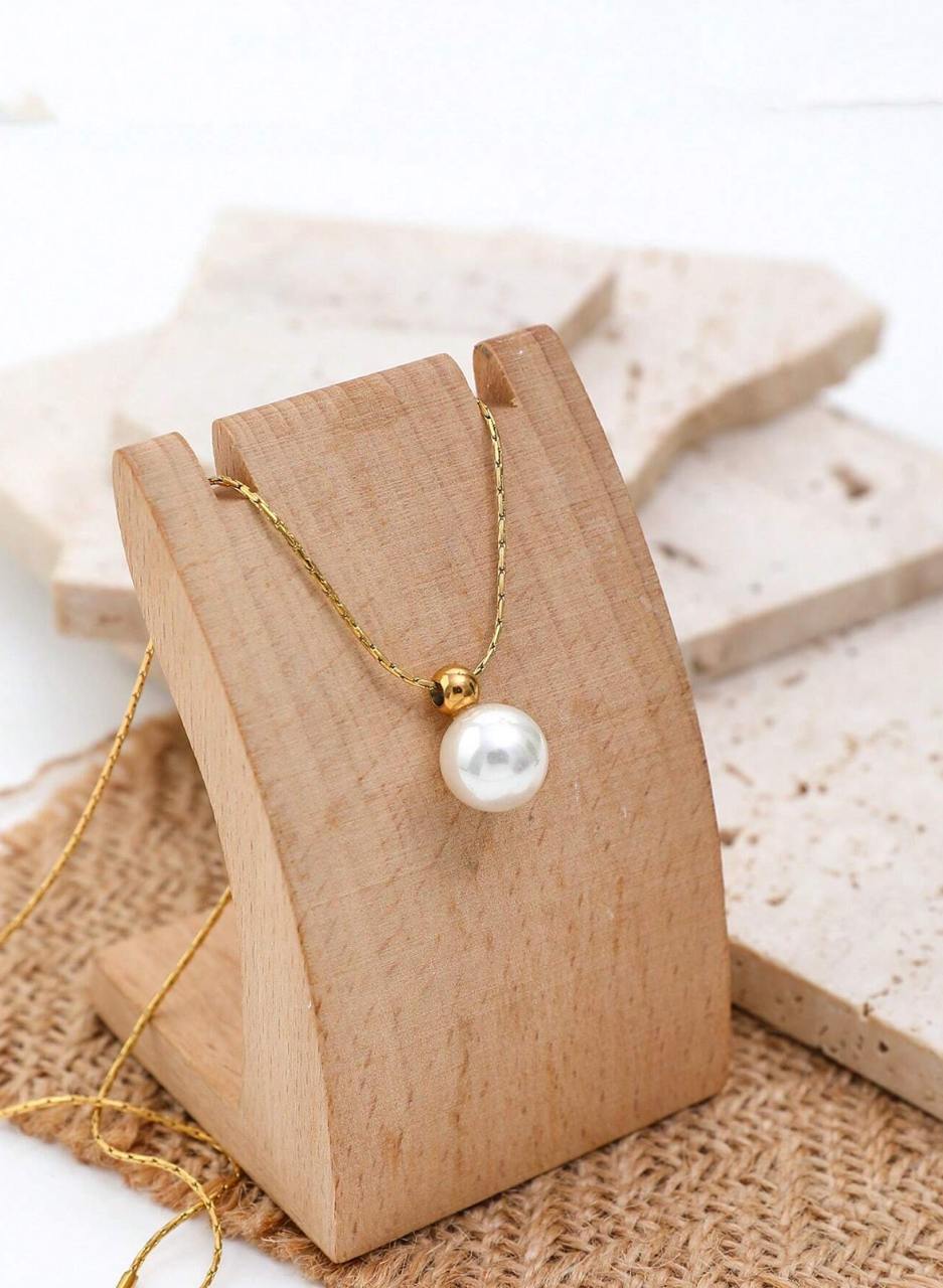 Classic Faux Pearl Necklace