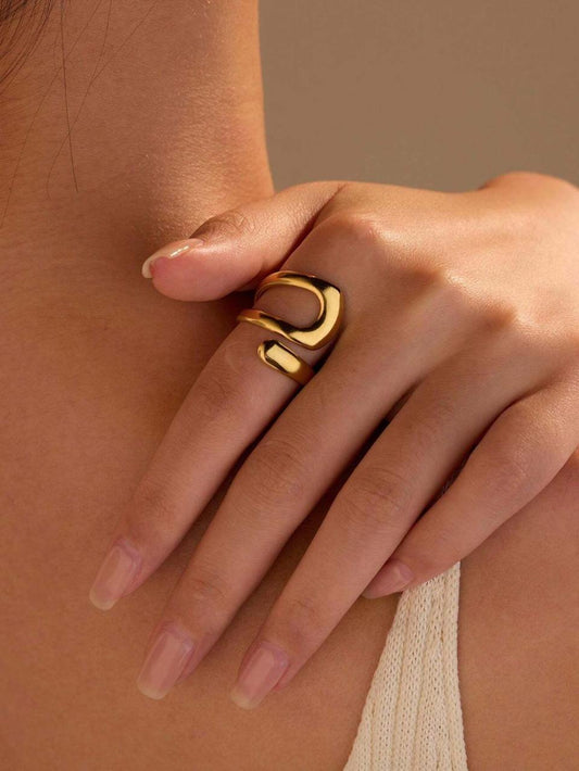 Modern Curve Ring