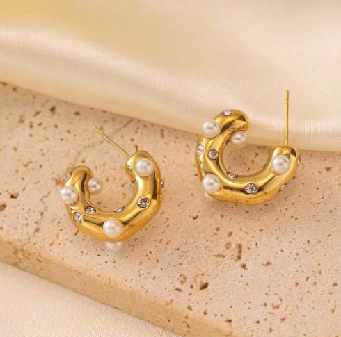 Pearl White Diamond Earrings