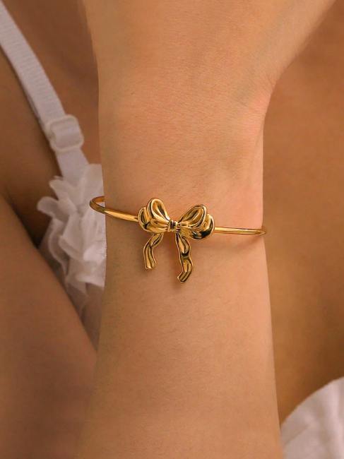 Bow-Tie Bangle