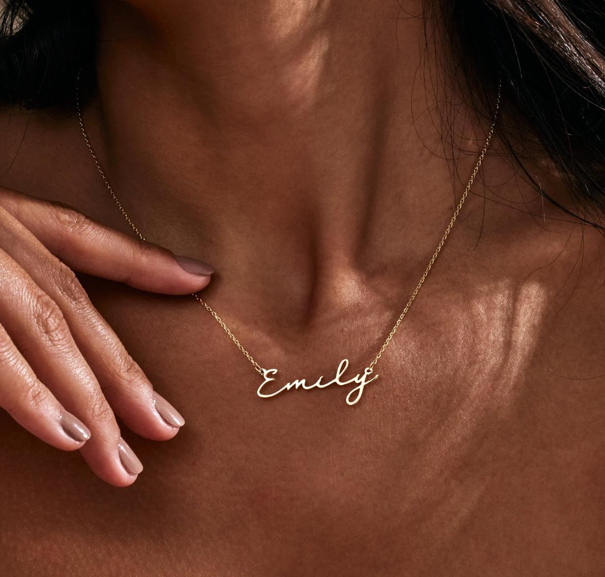 Dainty Minimalist Name Necklace