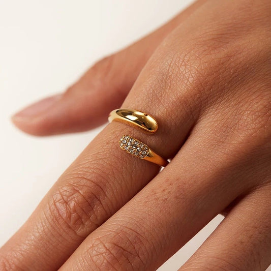 Aveline Ring
