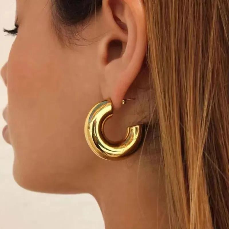 Crescent Curve Studs